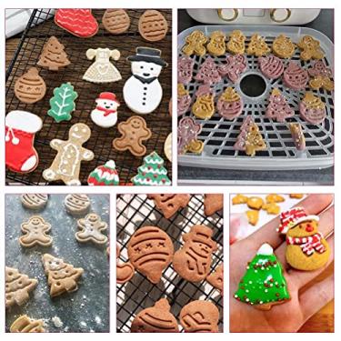 Imagem de Cortadores de Biscoito de Natal Conjunto de Plástico Formas de Carimbo Infantil para Biscoitos Cortador Festivo de Chocolate