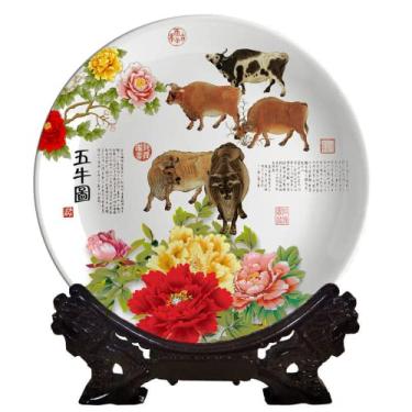 Imagem de Placas decorativas para pendurar na parede, cerâmica decorativa de 26 cm com padrão criativo de gado peônia para sala de estar, decoração de casa, prato suspenso de cerâmica