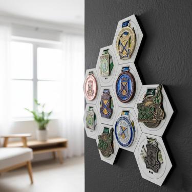 Imagem de Porta Medalhas Hexagonal para suas conquistas Suporte de medalhas para corrida mountain bike futebol premiação esportes