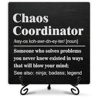 Imagem de Decoração rústica de casa de fazenda, placa de madeira de coordenador de caos, decoração de escritório doméstico, presentes inspiradores para mulheres e homens, colegas amigos da família, mesa de