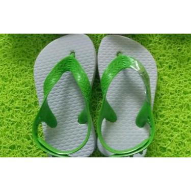 Imagem de Chinelos Apaju de borracha tipo Havaianas infantil., Branco tira verde
