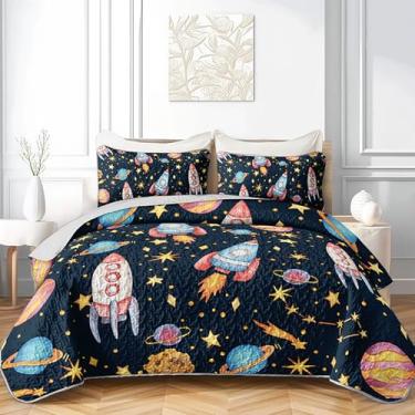 Imagem de QOOMO Conjunto de colcha espacial casal/Queen, conjunto de 3 colchas estampadas com foguete, microfibra macia, leve, planeta, conjunto de cama com 2 fronhas para todas as estações