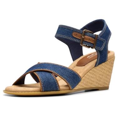 Imagem de Clarks Sandália feminina Emmalae Iris com salto, Jeans escuro, 35