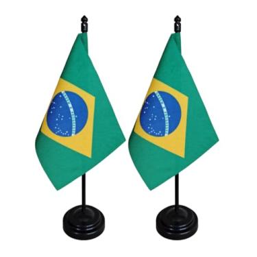 Imagem de Bandeiras de Mesa do Brasil, Kit 2 Unidades, Multicolorido, 26cm Altura Total x 18cm Largura, Tecido Oxford, Base e Haste em Plástico, para Escritório, Escola e Eventos