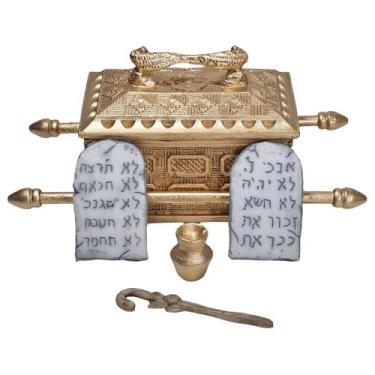 Imagem de Arca Aliança 10 Mandamentos Com Utensílios Dourada De Resina - M3 Deco