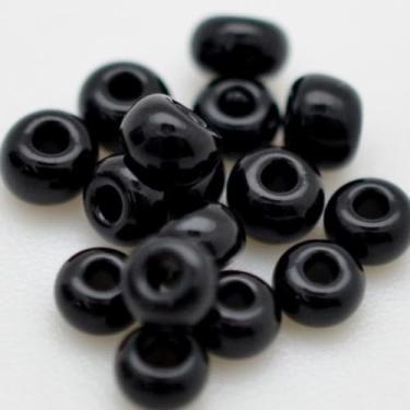 Imagem de Miçanga Canjicão 2/0=6,1mm Preciosa Jablonex 50g Cores Leitosas Guias Brajás Colares Pulseiras Umbanda e Candomblé (Preto (23980))