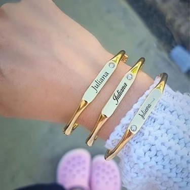 Imagem de Bracelete Tubo Personalizado Com Ponto De Luz Banhado A Ouro
