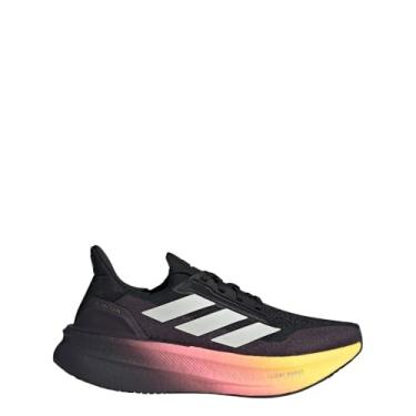 Imagem de adidas Tênis de corrida feminino Ultraboost 5X, Core Black/Zero Metalic/Spark, 41