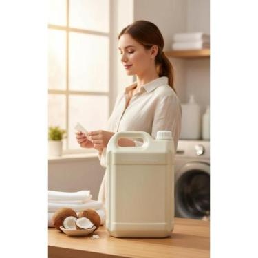Imagem de Sabão Líquido Coco Concentrado 5L: Limpeza Poderosa - Congratulations 