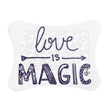 Imagem de Love is Magic Moldura de quebra-cabeça de papel com citação fofa para casa