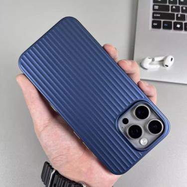 Imagem de Capa de celular com padrão listrado de ondas de titânio natural para iPhone 16, 14, 15, 13 Pro Max Plus, com botões de metal e capa rígida à prova de choque, azul, para iPhone 16 Pro