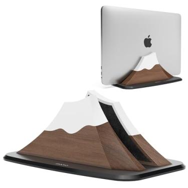 Imagem de Suporte vertical para laptop - base de madeira em forma de pico de neve compatível com MacBook, Surface, Chromebook, Dell e mais - Design que economiza espaço para todos os laptops, acabamento