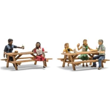 Imagem de Outdoor Dining (5 Figures & 2 Picnic Tables) HO Scale Woodland Scenics