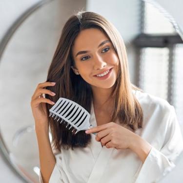 Imagem de Escova de cabelo para definição de cachos – ventilada para desembaraçar, modelar e definir cachos – para mulheres e homens, molhados ou secos, encaracolados, grossos, lisos – azul