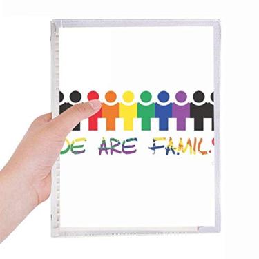 Imagem de LGBT Caderno com a bandeira do arco-íris We Are Family, folhas soltas, diário recarregável, papelaria