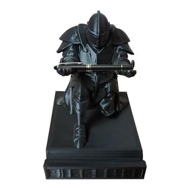 Imagem de Suporte de caneta para decoração de cavaleiro com escudo de soldado para mesa, organizador de mesa, suporte de lápis para escritório, escola, casa, como presente para homens e pais