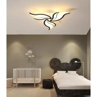 Imagem de Luminária de teto LED moderna, regulável e com controle remoto, para sala de estar, quarto e sala de jantar, com efeito de chama e multifuncional (preta, 3 lâmpadas).