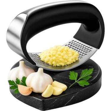 Imagem de Amassador de Alho Manual com Alça Ergonômica, Prensa de Alho em Aço Inoxidável, Preto e Prata,