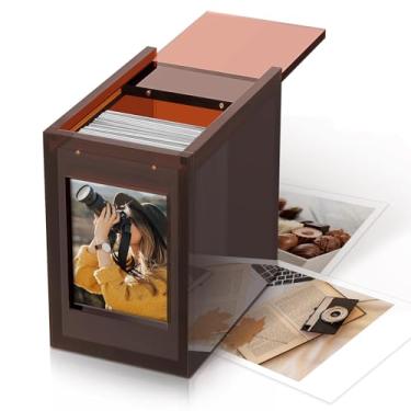 Imagem de DEXLALA Moldura acrílica para foto Polaroid, caixa de armazenamento de fotos 5 x 7 cm com tampa deslizante, caixa organizadora de porta-retratos para fotos de casamento, decoração alternativa para