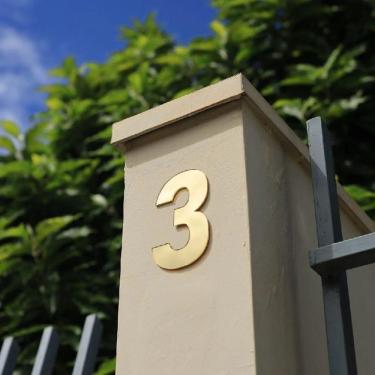 Imagem de Número Residencial Em Acrílico Dourado Brilho Dupla Face