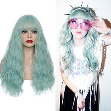 Imagem de WGPFWIG Peruca feminina verde menta 55 cm longa cacheada ondulada comprimento ombro franja plana peruca para mulheres menina cosplay festa Halloween touca incluída (56,8 cm verde menta)