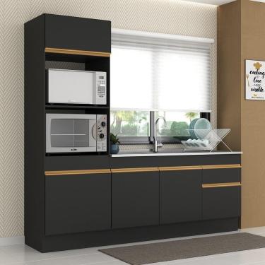 Imagem de Cozinha Compacta Com Rodapé Com Armário E Balcão Preta