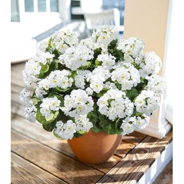 Imagem de Flores artificiais de gerânios falsos para atividades ao ar livre, 6 pacotes de flores falsas de gerânios de seda branca, flores falsas, resistentes a UV, para uso ao ar livre, jardim, varanda