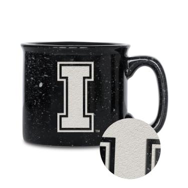 Imagem de Rico Industries Caneca de café NCAA Idaho Vandals 455 ml Speckle Camper, logotipo gravado a laser profundo, caneca de acampamento de cerâmica, esmalte Speckle
