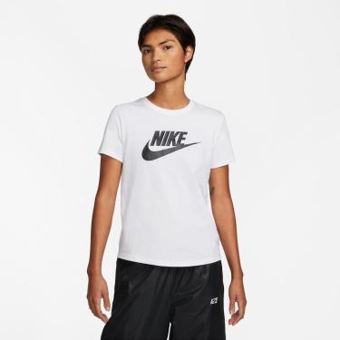 Imagem de Camiseta Nike Sportswear Essentials Feminina-Feminino