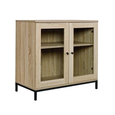 Imagem de Sauder North Avenue Display Cabinet para TVs de até 81 cm, acabamento Charter Oak
