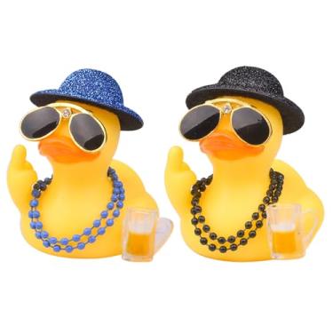 Imagem de CoFuBcad Decoração de painel de pato de borracha, decoração de pato amarelo de carro engraçado com colar de chapéu de caubói óculos de sol, mini instrumento de suporte para acessórios legais de carro
