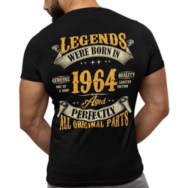 Imagem de Camiseta masculina de aniversário de 60 anos, Legends were Born in 1964, vintage 60 anos, estampa no peito esquerdo e costas inteiras, Preto, GG