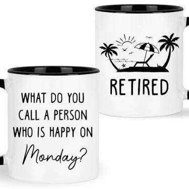 Imagem de Presentes de aposentadoria para homens e mulheres, Who Is Happy On Monday, Caneca de café Happy Retirement 325 ml, presentes aposentados presente de aniversário Natal para colegas de trabalho