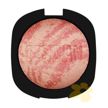 Imagem de Blush Carved in Marble  Linha Obsidian  Ruby Rose, PIETA