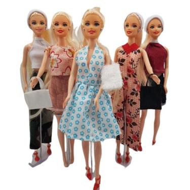 Kit com 5 Conjuntos De Roupas Para Bonecas Barbie - Não Repete na  Americanas Empresas