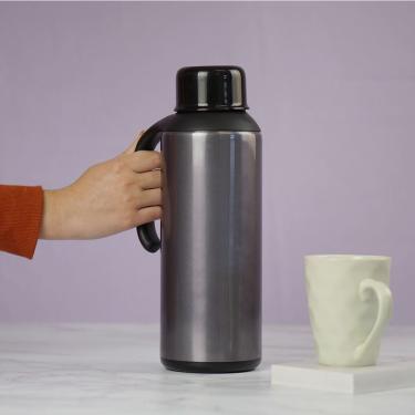 Imagem de Garrafa Térmica Concept para 1,5L para Manter Bebidas Quentes Ou Frias em Plástico e Aç...