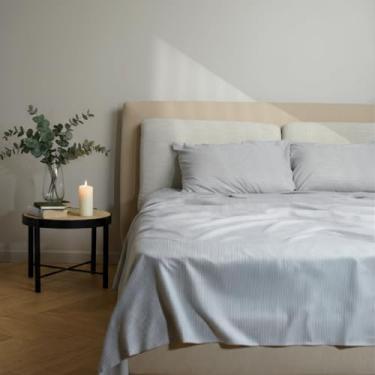 Imagem de Mon Chateau Jogo de lençol King, 4 peças de microfibra macia listrada em branco e estampa cinza frio para camas king, inclui lençol com elástico, lençol de cima e 2 fronhas, conforto e estilo para o