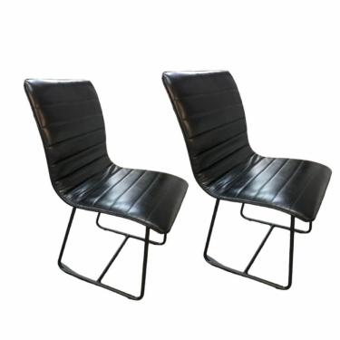 Imagem de Conjunto 2 Cadeiras Cristal Sala De Jantar Em Couro Preto E Metal Preto