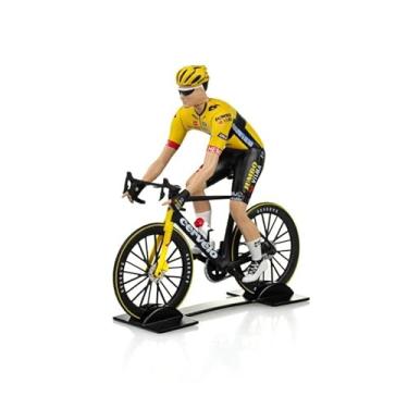 Imagem de OPO 10 - Corredor ciclista Jonas Vingegaard compatível com Jumbo-VISMA Tour de France 2023 - Figura SOLIDO 1/18 - TDF20