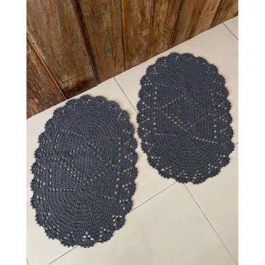 Imagem de Kit 2 Tapetes Oval Losango 70 x 45cm Crochê Artesanal (Chumbo)