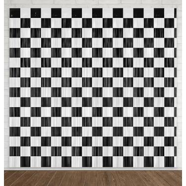 Imagem de Shimmer Anna Shine Cortinas de franja de carro de corrida preto e branco, pacote com 2 decorações de festa de aniversário, adereços de cabine de fotos, pano de fundo de tema de corrida