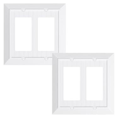 Imagem de Pacote com 2 placas decorativas clássicas de parede de policarbonato inquebrável branco puro para tomadas elétricas, receptáculo, tomada GFCI, interruptor regulador, 2 gangs