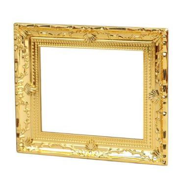Imagem de Porta-retratos dourado em miniatura para móveis de casa de bonecas em 