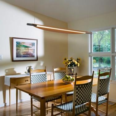 Imagem de Lustre LED moderno retrô com acabamento em metal imitando madeira, luminária pendente para sala de jantar com temperatura de cor ajustável, sem reflexos, branco quente a branco frio (90 cm d