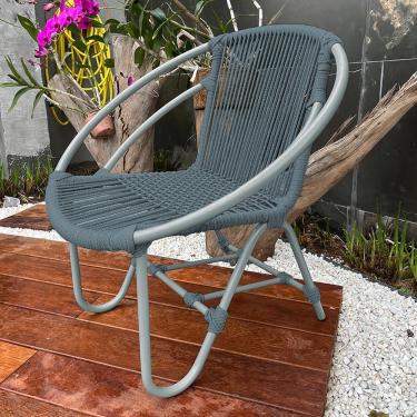 Imagem de Cadeira Decorativa Julia Em Corda Náutica E Base Em Alumínio Cinza-cinza