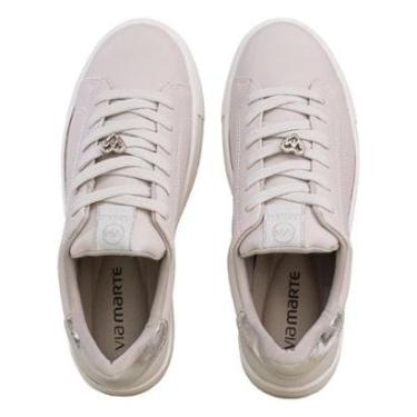 Imagem de Tênis Casual Branco e Dourado Solado Listrado | Via Marte-Feminino