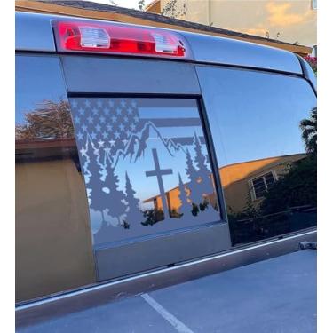 Imagem de Para Tacoma 2016-2023 Pré-cortado Bandeira Americana Cruz Montanha Floresta Decalque Janela Traseira, Vinil Preto Fosco Bandeira dos EUA Caminhão Traseira Adesivo de Vidro Deslizante, para Acessórios
