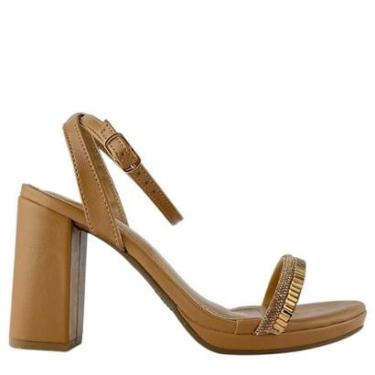 Imagem de Sandália Casual Via Marte Caramelo com Salto Bloco e Tira Dourada-Feminino