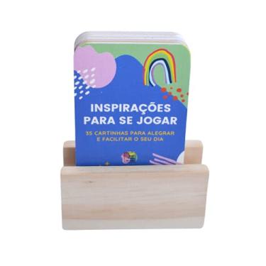 Imagem de Cartinhas Inspiração, cartas para trabalhar a autoimagem com suporte para mesa em madeira, Joga Moda na Roda Consultoria de Imagem