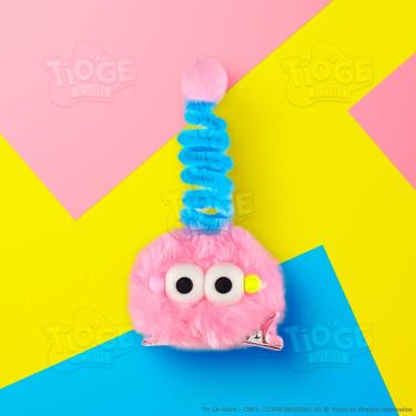 Imagem de Monstrinho Bolinha de Pelúcia Antena Espiral Presilha Cabelo Maluco Bichinho Olhos Grandes Fofo Engraçado Rosa Azul